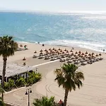 Tropico Carihuela View & Parking Торремолинос